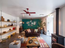 Moon Hill Hostel, boetiekhotel in Sintra