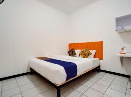 SPOT ON 90200 Pondok Sabaraya Cileunyi Syariah: Bandung şehrinde bir otoparklı otel