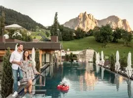ABINEA Dolomiti Romantic SPA