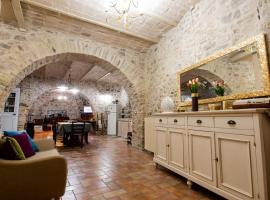 Dimora Pietrantica: Rocca Imperiale'de bir otel