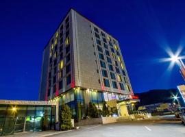 Hotel HP Tower One Brasov, хотел в Брашов