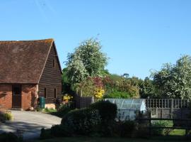 Snooky's Barn at Brook Cottage, hotel in Graffham