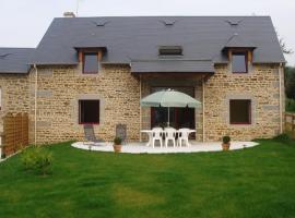 Modern Cottage in Normandy with Large Garden, готель у місті Isigny-le-Buat