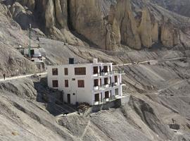Hotel Dhankar Heights, hotel v destinaci Spiti