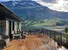 Olden Panorama Apartments - Fjord view - High Standard, appartamento a Olden