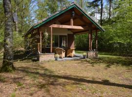 Detached holiday home with sauna large garden, semesterhus i Stramproy