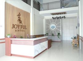 Joyful Hotel、タンジュンパンダンのホテル