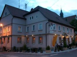 杜瑞庫尼格酒店，Neckarbischofsheim的有停車位的飯店