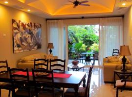 Tamarindo Condo 206 Matapalo, rezort v destinaci Tamarindo