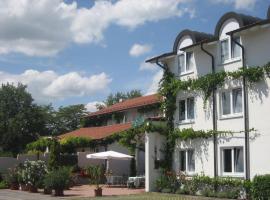 Lindner's Hotel, hotel with parking in Bellheim