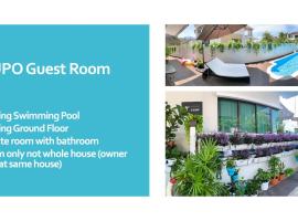 HUPO Guest Room, bed & breakfast a Batu Ferringhi