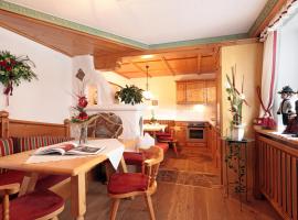 Haus Schroll, hotel i Ried im Zillertal