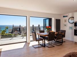 The Penthouse, hotel with jacuzzis in Penzance