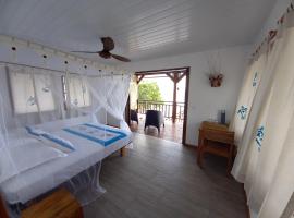 Fafapiti Lodge Fakarava, rental pantai di Fakarava