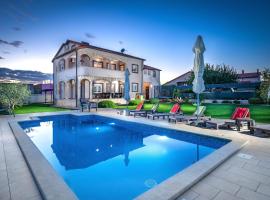 Villa Vanja - Jadre&scaron;ki, hotel a prop de Aeroport de Pula, 