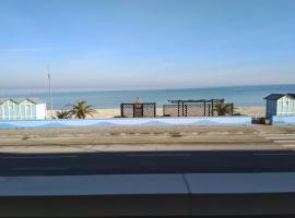 TERRAZZA SUL MARE, apartemen di Marotta