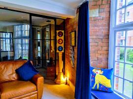 Cocoa Isabella - River fronted with secure parking, hotel near York Christmas Market, York