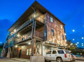 Bishop Arts Hotel, апартаменты/квартира в Далласе