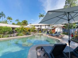 Lychee Tree Holiday Apartments, hotelli kohteessa Port Douglas