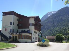 Salzburgerhof Jugend- und Familienhotel, hotel em Lofer
