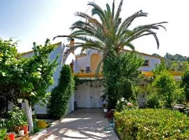 Villa Elena Studios