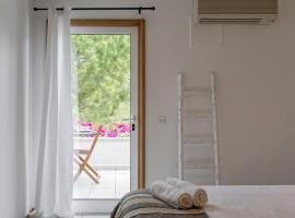 Casa de Férias - Troia Terrace Lake & Pool - Soltroia Comporta Aluguer，位于特罗亚的酒店