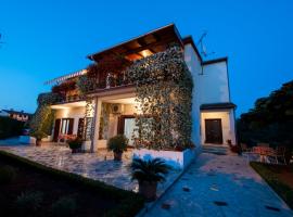 Apartments Anamarija, hotelli Rovinjissa