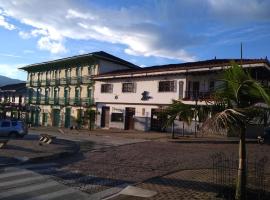 Hotel Tahami – hotel w mieście Sonsón