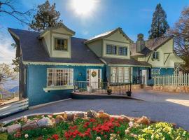 The Sky View Inn at Lake Arrowhead, hotel v destinaci Skyforest