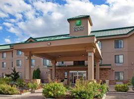 Holiday Inn Express Hotel & Suites Vernon, an IHG Hotel, hotel en Vernon