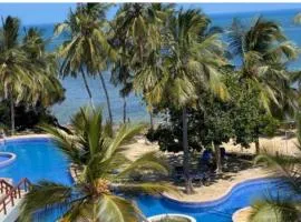 One Bedroom Beachfront In Nyali Mombasa