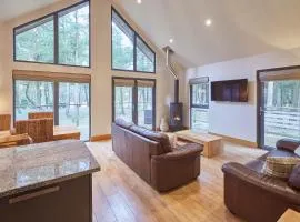 Host & Stay - Simon Howe Lodge
