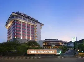 Hotel Santika Premiere Semarang