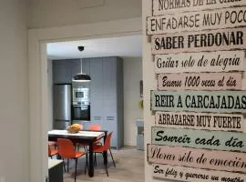 Acogedor, céntrico y amplio apartamento! Pamplona Inn 1