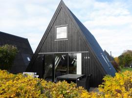 Himmerland Resort Cottages, holiday home in Farsø