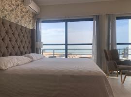 WATERFRONT HOUSE 3 BEDROOM, Hotel in Sere Kunda