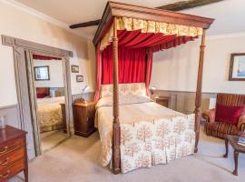 The Castle Hotel, bed & breakfast a Llandovery