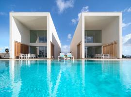 CARAIBAS Bonaire modern air-conditioned vacation home for architectural design lovers, hotel in Belnem