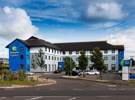Holiday Inn Express Antrim by IHG, hotel in Antrim