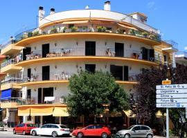 Apartamentos El Sol, готель у місті Тоса-де-Мар