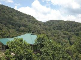 Gorilla Hills Eco-lodge, хотел в Kisoro