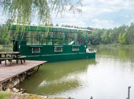 Comfy Houseboat in Florennes next to the Forest, boat in Florennes