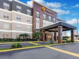 La Quinta by Wyndham Tampa Central, ξενοδοχείο με σπα στην Τάμπα