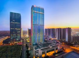 HUALUXE Wuxi Taihu, an IHG Hotel, hotel near Three Kingdoms City, Wuxi