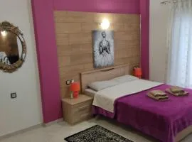 G M 4 ROOMS KENTRO in the heart of the city