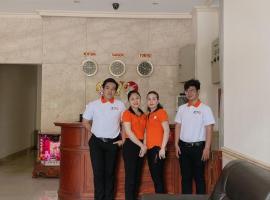 Phú Hoàng Nam Hotel, hotel cerca de AEON MALL Tan Phu Celadon, Ho Chi Minh