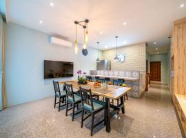 小北歐699民宿廚房火鍋烤肉ktv電動麻將, Hotel in Dazhou