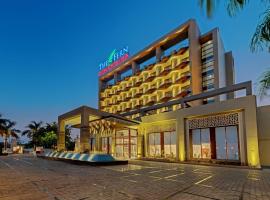 The Fern Leo Resort & Club - Junagadh, Gujarat, hotel con pileta en Junagadh