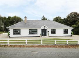 Gatehouse, vacation home in Moville