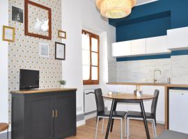 SEJOURAIXLESBAINS - Appartements Confidence hyper centre calme: Aix-les-Bains'de bir otel